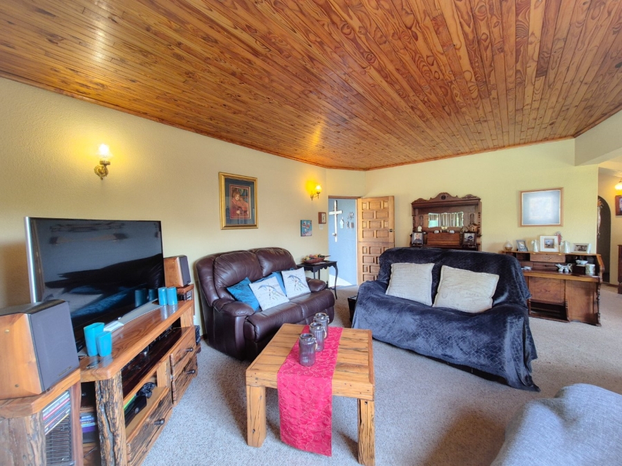4 Bedroom Property for Sale in Vaalpark Free State